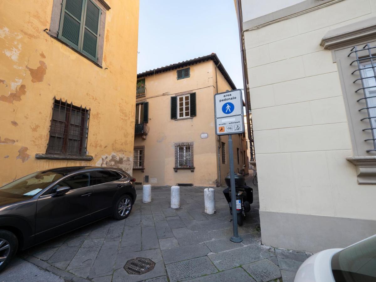 Luxury - Elegante Appartamento Nel Cuore Di Lucca Ngoại thất bức ảnh